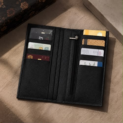 Gucci GG Supreme Men's Wallet | High-end Italian Style | Luxurious Designer Bifold Wallet